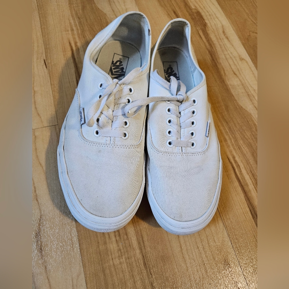 VANS White Low Top Canvas Sneakers Men's Size 12